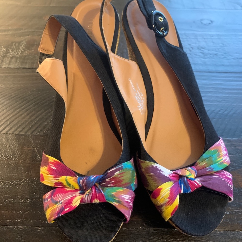 Open toed wedges